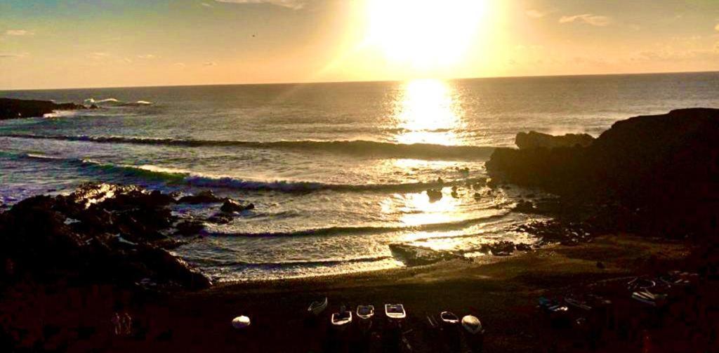 Playa Chica Apartment ปูแอร์โตเดลคาร์เมน ภายนอก รูปภาพ
